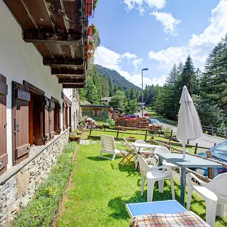 Lo Peiglo Apartment Valgrisenche